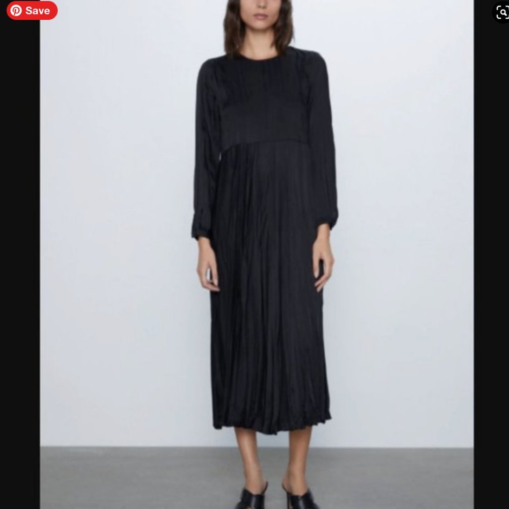 NWT Zara Black Long Sleeve Wrinkle Look Midi Dress